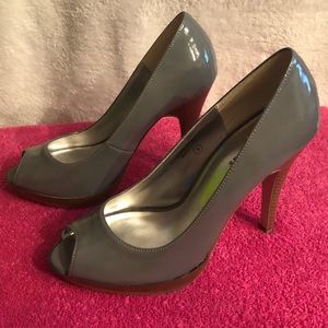 NWOT Delicious Heels.